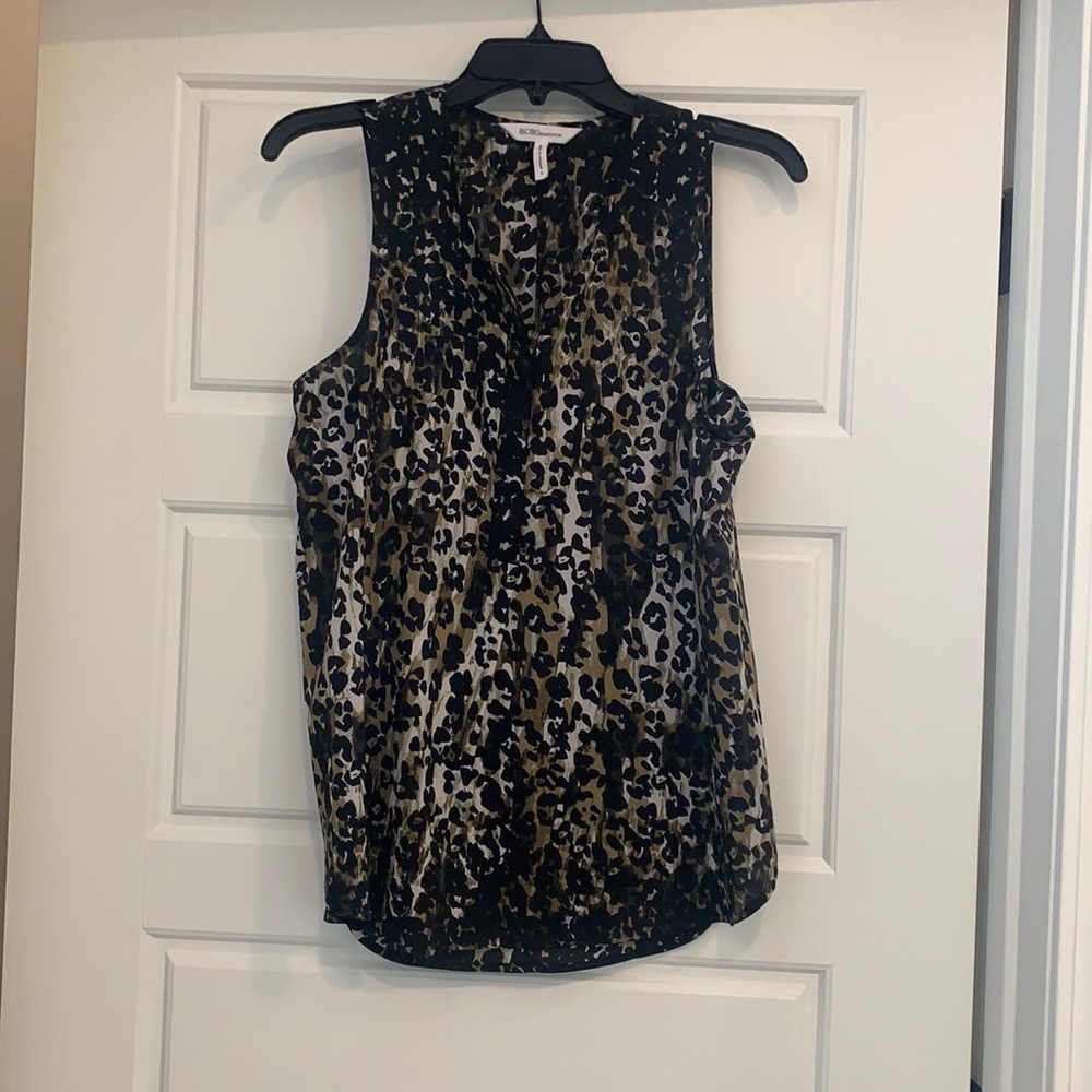 BCBG top